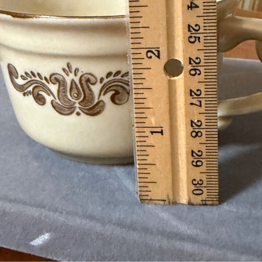 Vintage Pair of Village Pfaltzgraff Mugs Cream Brown - Picture 6 of 9
